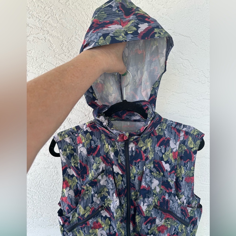 Free People FP Movement Hooded Vest Off the Grid Floral Full Zip XS Utility
